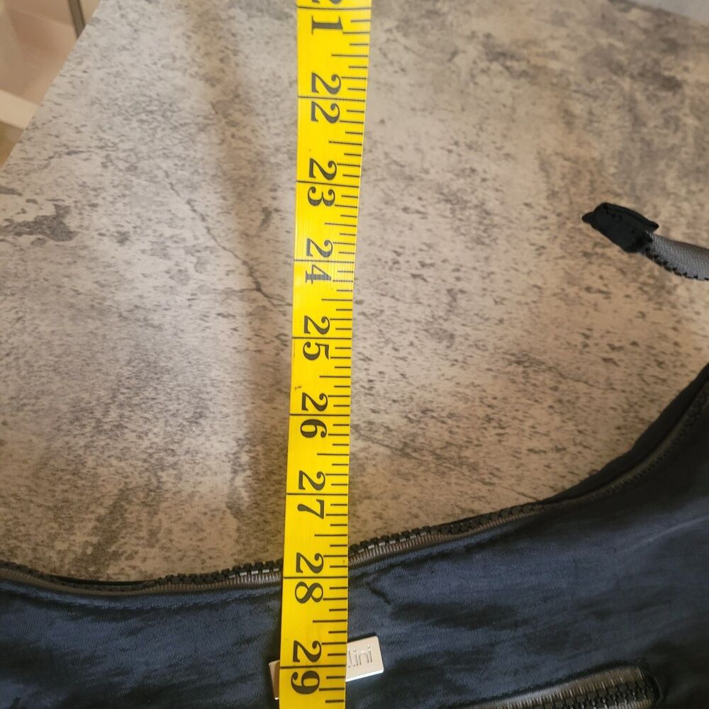Baggallini All Around Hobo Pocket Black Crossbody Zipper Opening Adjustable 28" - Picture 5 of 10
